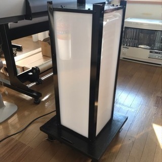 店舗等の行灯看板  電気点灯