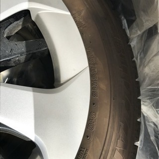 ほぼ新品 ホイル付き15インチスタッドレスタイヤ4本セット
