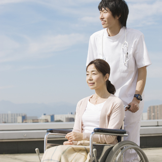 【紹介予定派遣の静岡県委託事業】給与をもらいながら無料で資格を取っ...