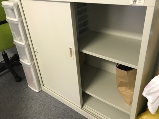 事務用品！美品！書類棚/整理棚！オフィス家具 (gachapin) 久屋大通の収納家具《棚、シェルフ》の中古あげます・譲ります｜ジモティーで