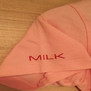 MILKのTシャツ