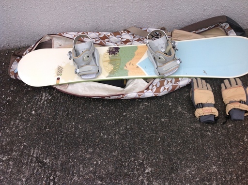 にゃ スノーボードフルセット（女性用） 発送開始 早期購入特典付 スノーボードウェア レディース 上下セット