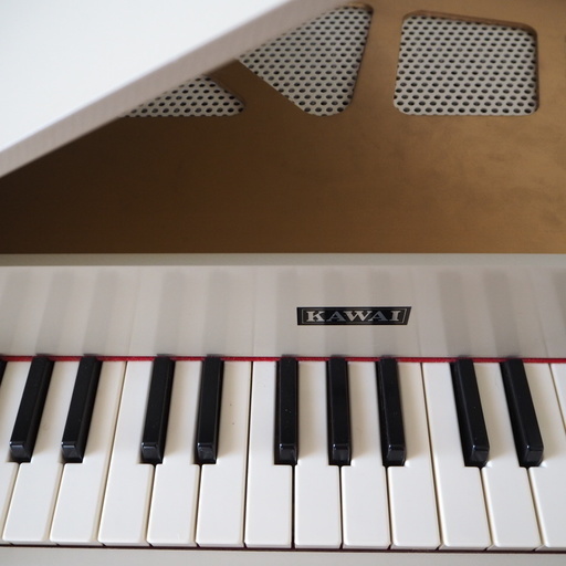 木製鍵盤を搭載したカワイデジタルピアノのスタンダードモデル『CA15 