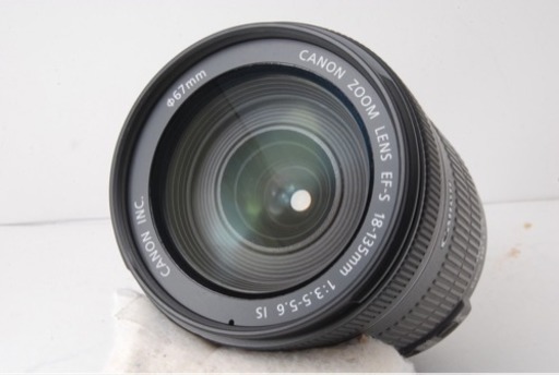 ◆新品級☆ビギナーにおすすめ◆キャノン Canon EF-S 18-135mm F3.5-5.6 IS！使い勝手のいい頑丈レンズ！代引き発送可能！送料無料！手数料無料！