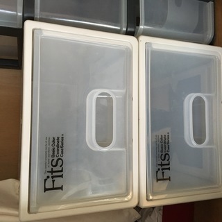 2個セットのプラスティック製押し入れ収納ボックス