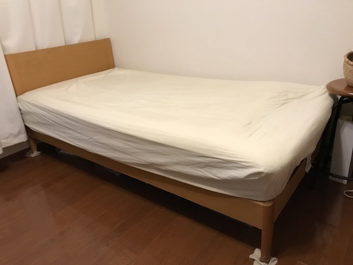 ~3月17日までに引き取り可能な方。Annel Bed シングルベット　マットレス付き