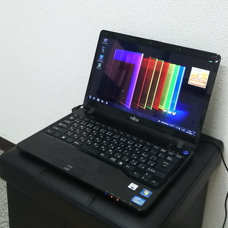 FUJITSUモバイルノートパソコン（中古）