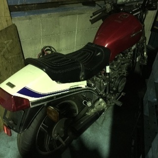 ホンダvf750 セイバー