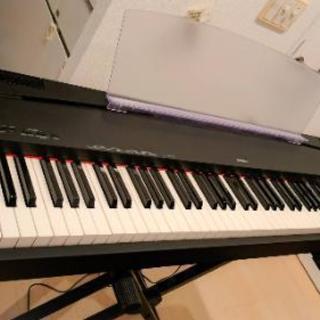 YAMAHA 電子ピアノ P70 88鍵 置台・椅子つき