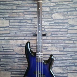 Squier by Fender Precision Bass ...