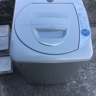 サンヨー4.2kg全自動洗濯機
