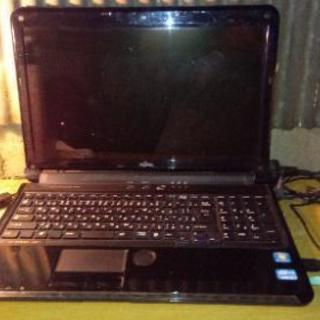 富士通 LIFEBOOK AH56/D