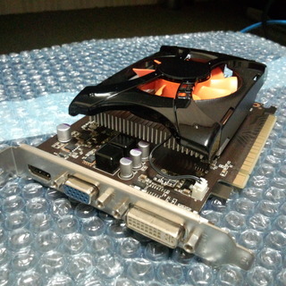 グラフィックボード NVIDIA GEFORCE GT440 中...