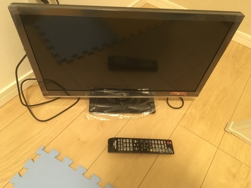 中古テレビ、中古洗濯機、中古ミニ机あげます。