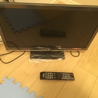 中古テレビ、中古洗濯機、中古ミニ机あげます。