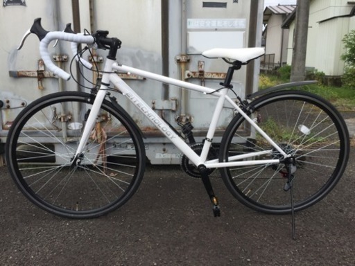 新春価格！値下げしました！春からロードバイク始めてみませんか？21TECHNOLOGY  白 ロードバイク メーター付きかなり美品 「交渉中」