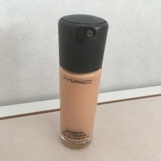 MAC リキッドファンデーション