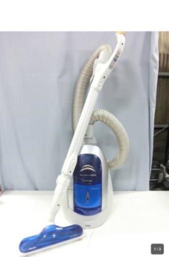 TOSHIBA　東芝　ダブルエアロサイクロン掃除機