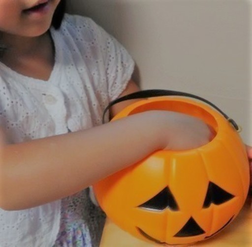 ラボ 大高パーティ 横浜市 都筑区 ハロウィン 絵本カフェで ハロウィンを英語で親子で楽しもう モンテ子育て研究会 新羽のその他の生徒募集 教室 スクールの広告掲示板 ジモティー