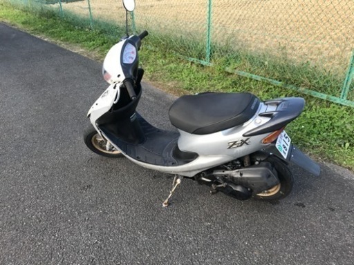 DIOZX  AF36 後ろのタイヤ新品です。