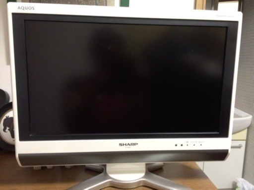 人気のホワイト！！★SHARP ★シャープ ★AQUOS ★LC-20D50 ★20V型 デジタルハイビジョン 液晶テレビ★日本製 ★リモコン★動作品