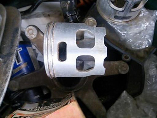 ヤマハブラスター  バンシ― バイクの研磨