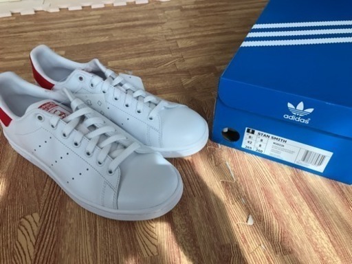 adidas スタンスミス 赤