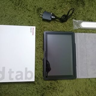 docomo dtab01 中古美品　付属品有　ケース有