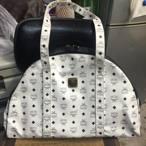 MCM 本物 カバン