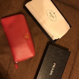 箱付⭐︎プラダ長財布