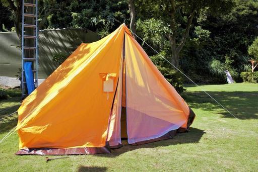 復刻版 三角テント 家型テント 6人用 使用回数1回 蚊帳付き グランドシート くまモン 熊本のその他の中古あげます 譲ります ジモティーで不用品の処分