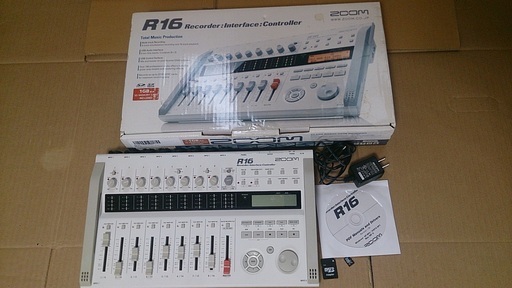 ZOOM R16 8ch同時録音マルチトラックレコーダー 16G SD付