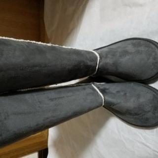 【ネット決済】新品未使用暖かいグレーのブーツLサイズ