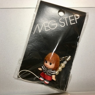 【SOLD】 MEG STEP 携帯ストラップ コスチュームキューピー
