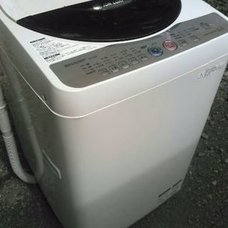 オススメです  2010年式SHARP送風乾燥機能付き洗濯機6キロです