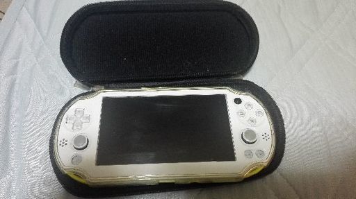 綺麗なPSvitaです。