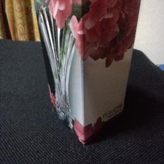 フラワーベース 花瓶