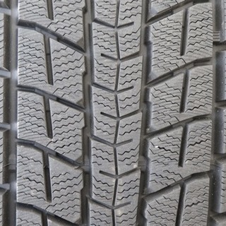 スタッドレスタイヤ　4本　ホイール付　225/70/Ｒ16　中古品