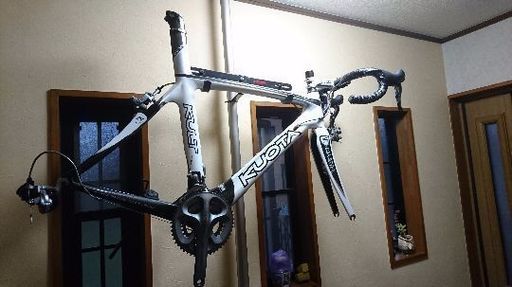 KUOTA KULT フレームセットとアルテグラコンポ