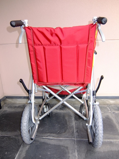 ◆ 介助用折りたたみ車椅子 超軽量コンパクト  収納カバー付き！ 福祉用品 ◆