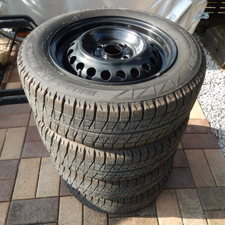 175/65/R14 ホンダ フィット純正鉄ホイール付き スタッ...