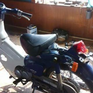 ホンダスーパーカブ　プレスカブをカスタム