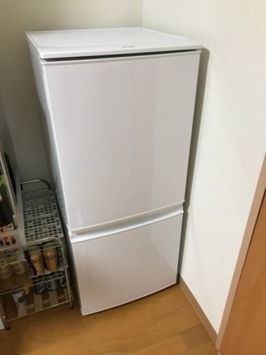 シャープ137L 冷蔵庫 2016年購入2019年1月まで保障付き 愛知県発