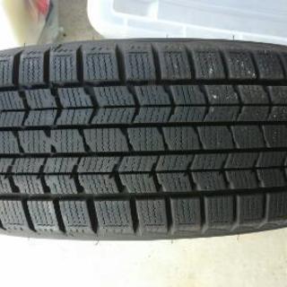 スタッドレスタイヤアルミホイル付き