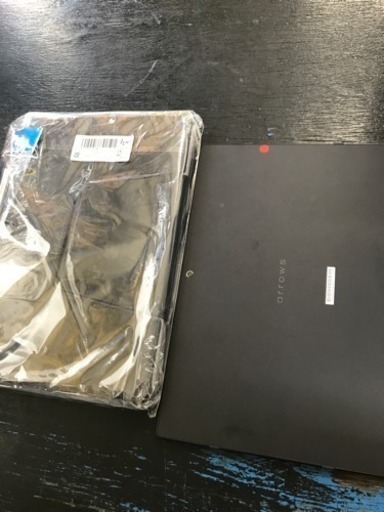 docomo arrows Tab F-04H 新品ケース フィルム付き