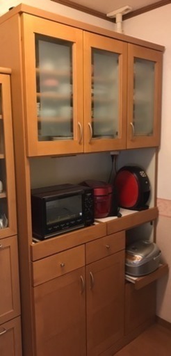 家電収納付き(コンセント付き)食器棚