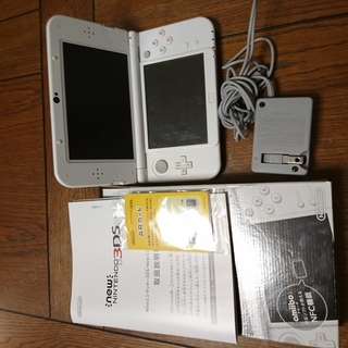 使用回数少ない!!「3DSLL」（パールホワイト）