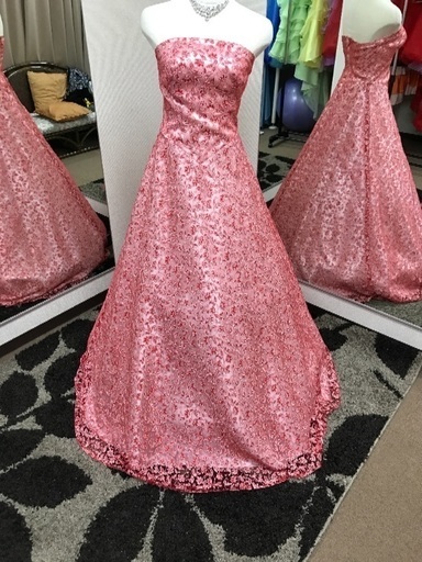 【格安】早い者勝ち！細かい花模様が美しいピンクのドレス♡