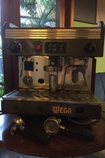 WEGA エスプレッソマシーン  セミオート