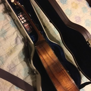 弦楽器ビルダー製作テナーウクレレ☆ピックアップ装備☆ハードケース付